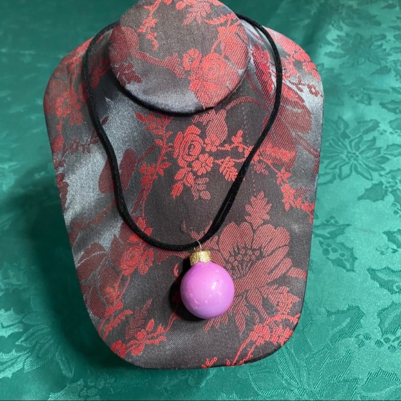 🎄New Christmas Bulb Earrings & Necklace Set - Picture 5 of 8